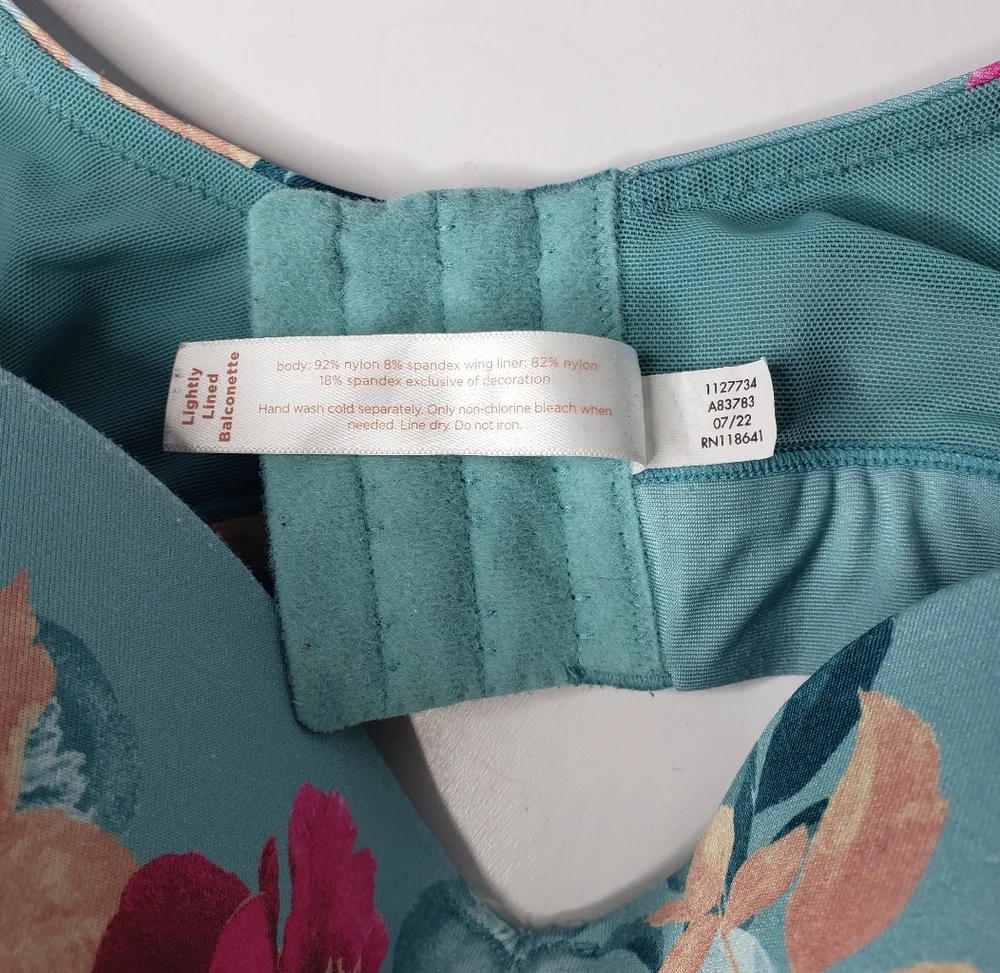 Casique Intimates Bra 44 DD Comfort Bliss Light Balconette Floral Underwire Bra